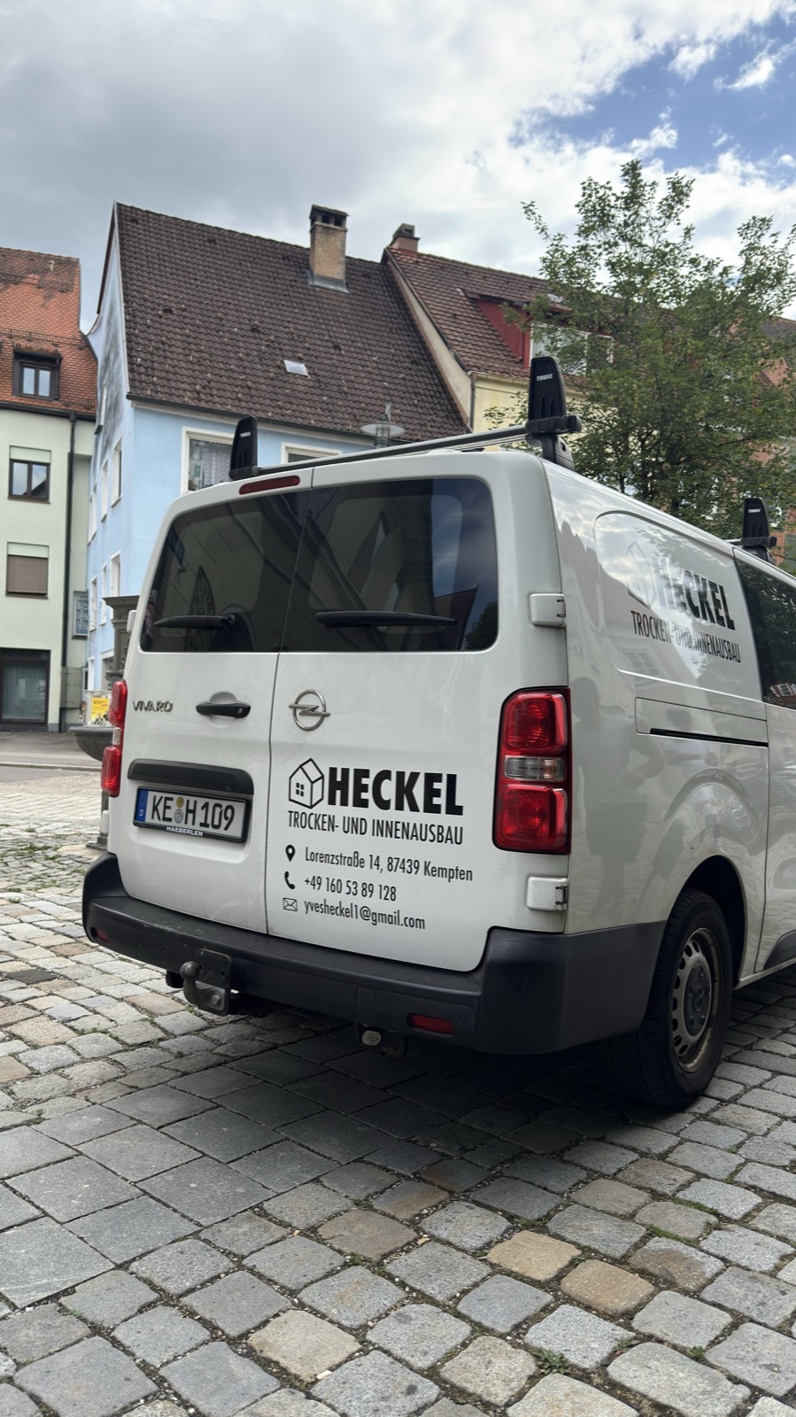Beschrifteter Transporter von Heckel