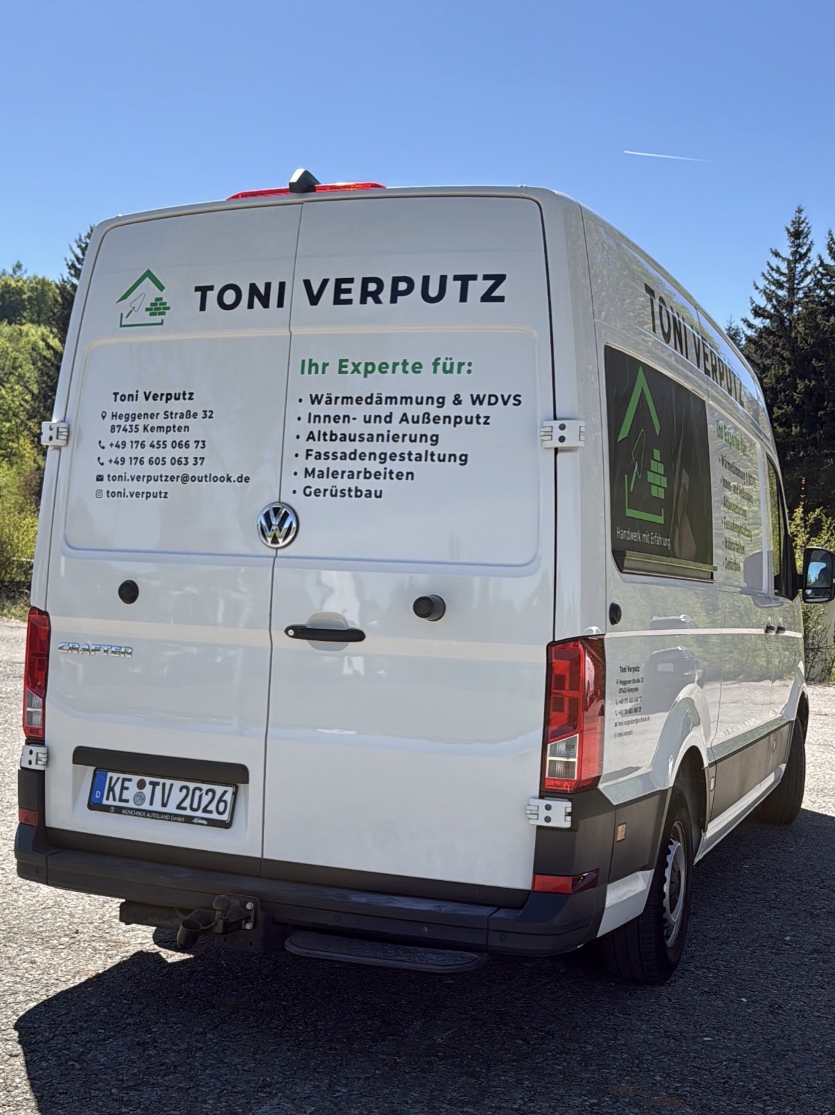 Transporterheck mit Beschriftung Toni Verputz