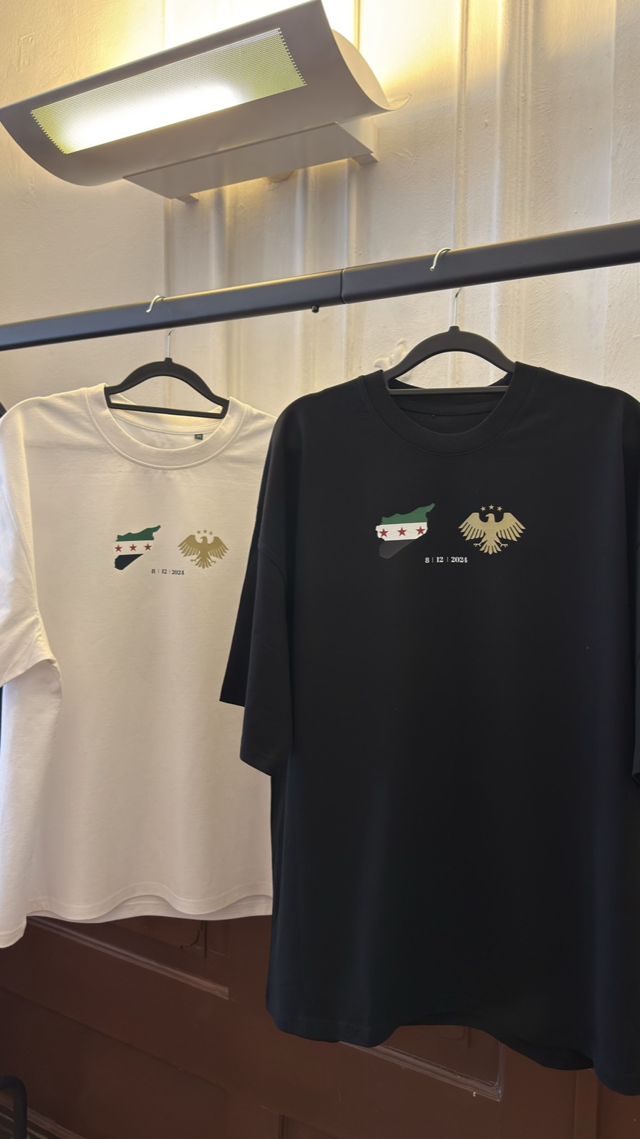 Shirts mit kleinem Brustlogo