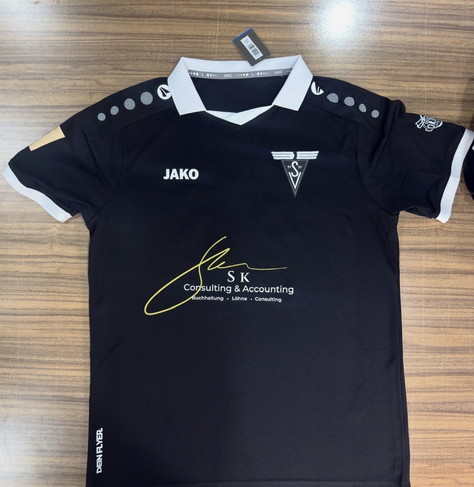 Bedrucktes Sporttrikot